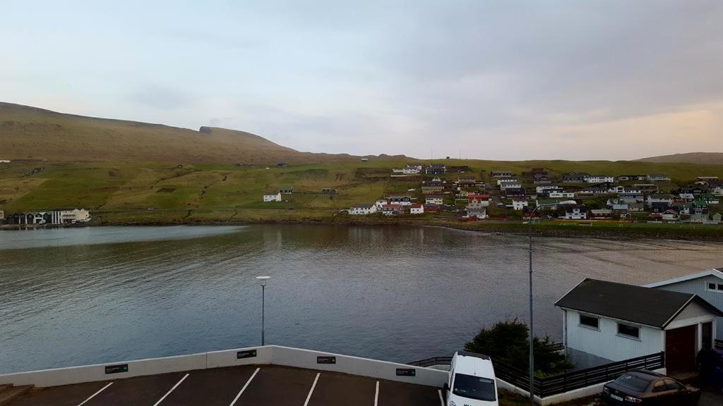 Jatnahúsið Apartments Mithvagur Bagian luar foto