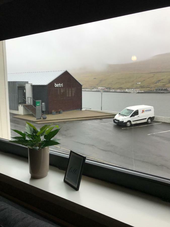 Jatnahúsið Apartments Mithvagur Bagian luar foto